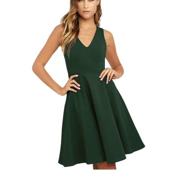 NEW Lulus "Hello World Dark Green Midi Dress" Womens Size Small Fit & Flare - Picture 1 of 9